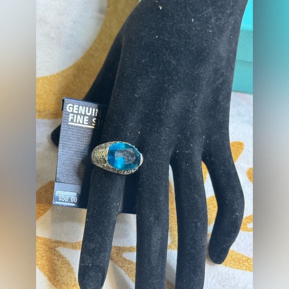 Blue Silver Marcasite Ring Size 8 - Picture 3 of 5